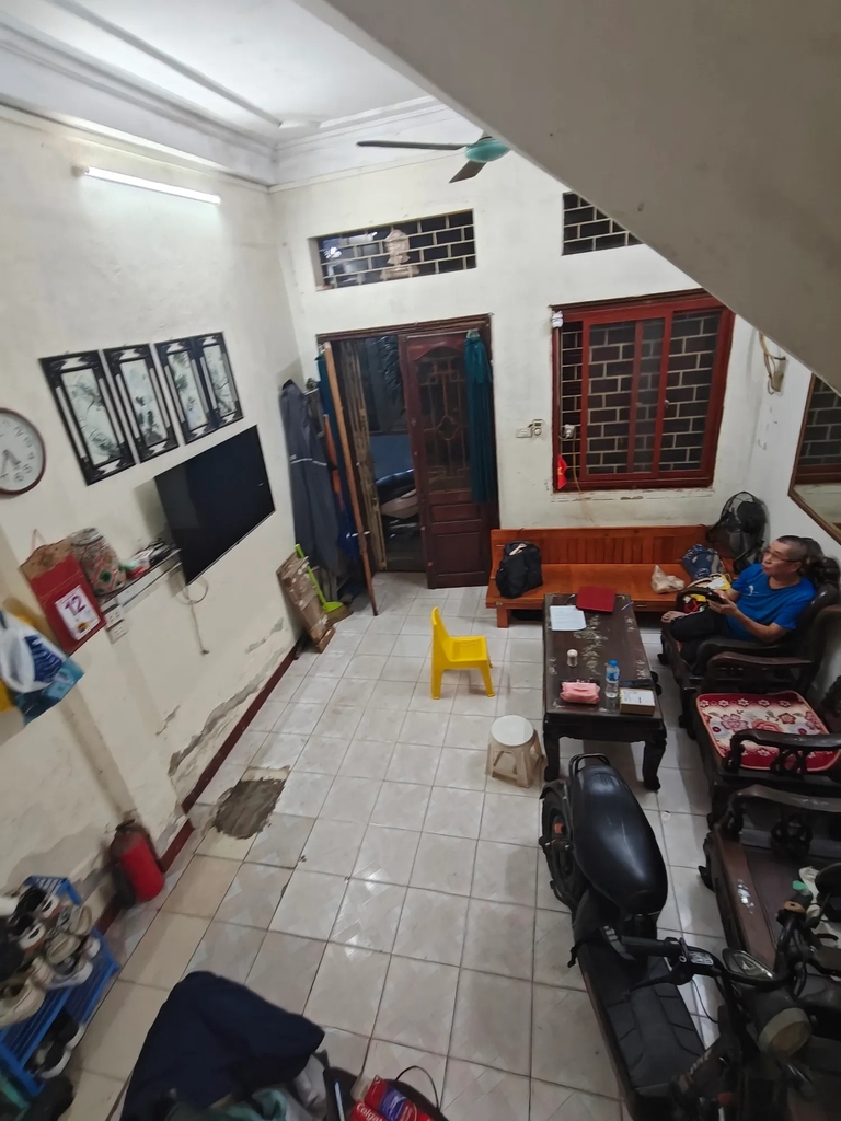 【VỊ TRÍ VÀNG BA ĐÌNH】 Ngọc Hà - 33m² - 3 Tầng - 2 Lối Đi - Cách Hồ Đầm Tròn 10m - Giá 11 Tỷ