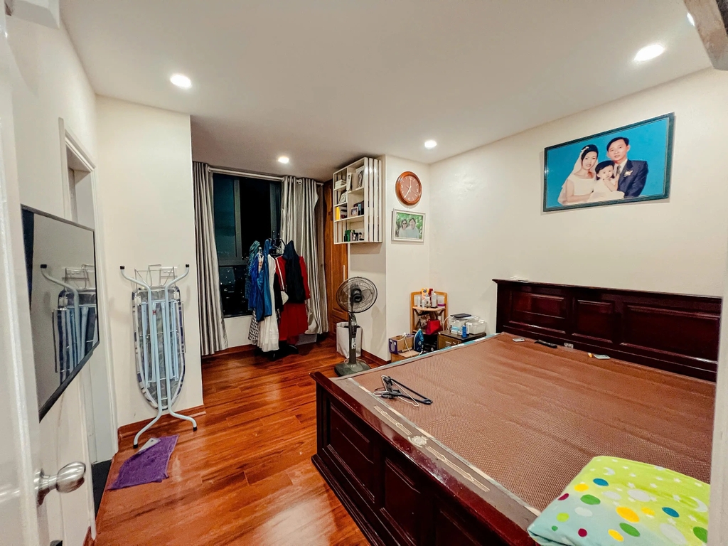 Bán Căn Hộ Cao Cấp 92m2 - FAFILM VNT Tower - 2PN, 2WC - Full Nội Thất - 8.25 Tỷ