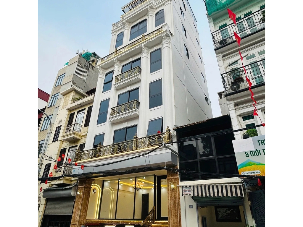 Bán Tòa Nhà 10 Tầng Mặt Tiền Đội Cấn - 95m²/Tầng - Vị Trí Kinh Doanh Vàng - Full Thang Máy & PCCC