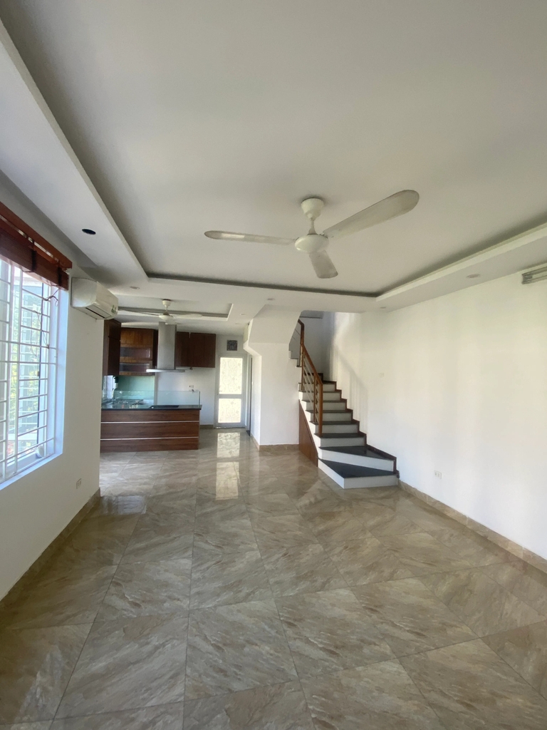 Bán Lô Góc 123.7m2 Mặt Tiền 23m Đường 70 - CT2 Xuân Phương - 52.5 Tỷ - Tiềm Năng Vàng Khi Mở Đường