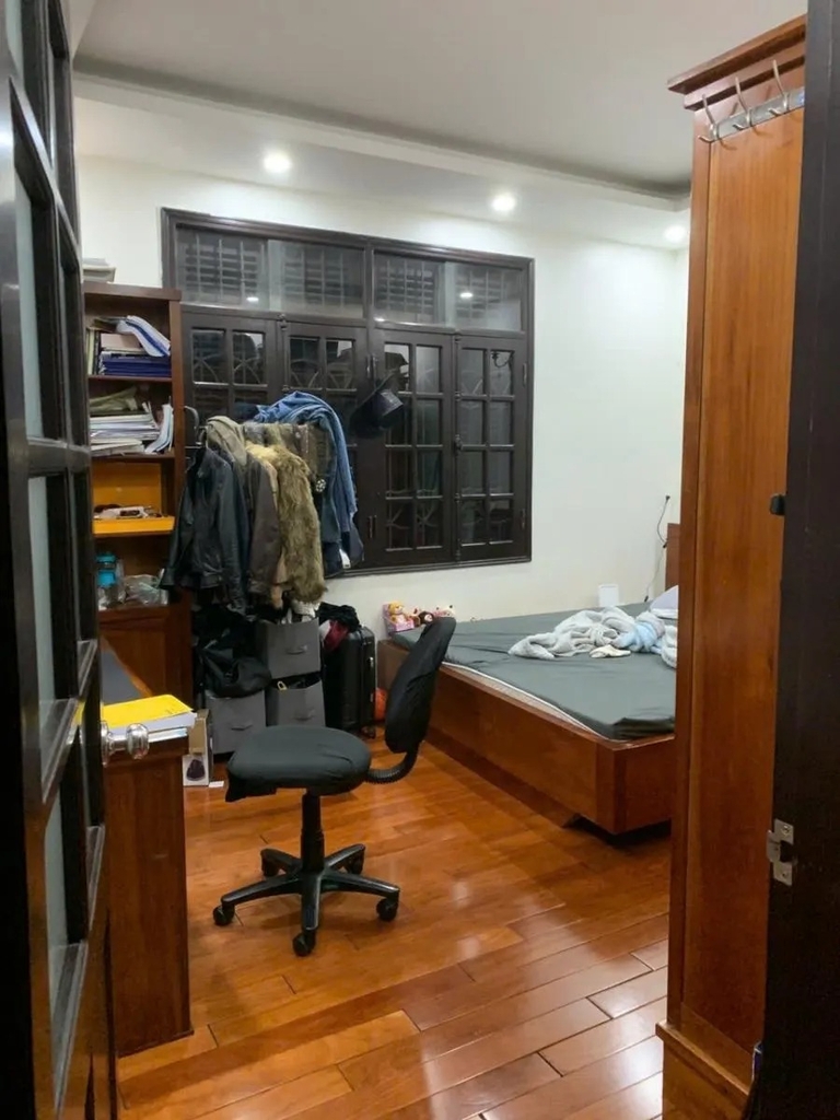 【BIỆT THỰ PHỐ LÔ GÓC - VỊ TRÍ VÀNG BA ĐÌNH】Nhà 4 Tầng 65m² Hoàng Hoa Thám - Ngõ Thông 30m Ra Phố - Gần Công Viên 7.2ha Vĩnh Phúc - Lô Góc Thoáng - Sân Xe Riêng - Thiết Kế Đẹp - Giá 17.8 Tỷ