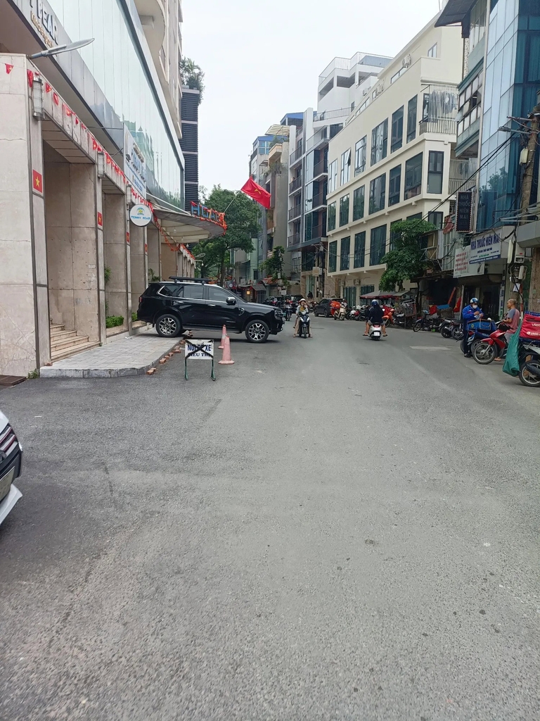 Bán Đất Nền Phân Lô 45m² - Ngõ 376 Đường Bưởi, Ba Đình - Ngõ Thẳng - Ô Tô Cách 15m - Pháp Lý Sạch Đẹp - Giá 11.5 T