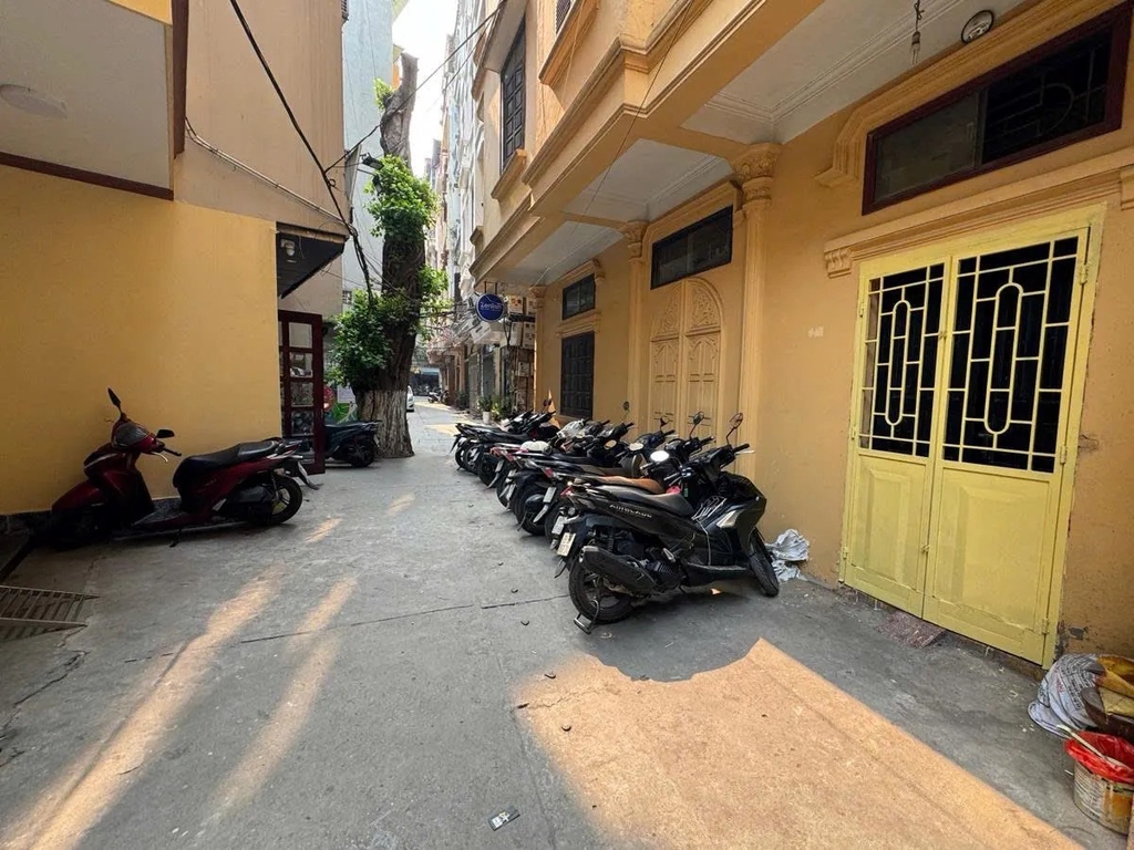 Bán Tòa Nhà 7 Tầng - 10 Căn Hộ Cho Thuê - Kim Mã, Ba Đình - Dòng Tiền Ổn Định 70 Triệu/Tháng - Vị Trí 3 Mặt Thoáng & Thang Máy - Giá 26.9 Tỷ