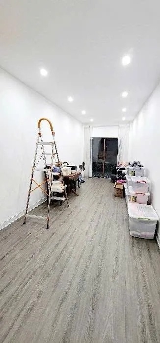 Bán Nhà Mặt Phố Ái Mộ 58m² - 3PN, 3WC - Giá 22.8 Tỷ - Vị Trí Vip Hiếm Có - Ô Tô 3 Làn - Đón Đầu Cầu Trần Hưng Đạo