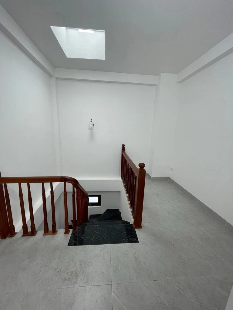 Bán Gấp Lô Góc 2 Thoáng Nguyễn Văn Linh - 20m Ra Phố - Full NT - 6.6 Tỷ