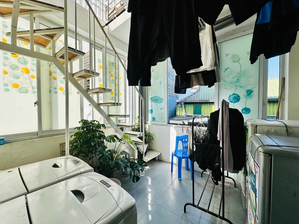 Bán Nhà Lô Góc Cho Thuê Bạch Mai - 7 Phòng Ngủ - Doanh Thu 300 Triệu/Năm - 7.7 Tỷ