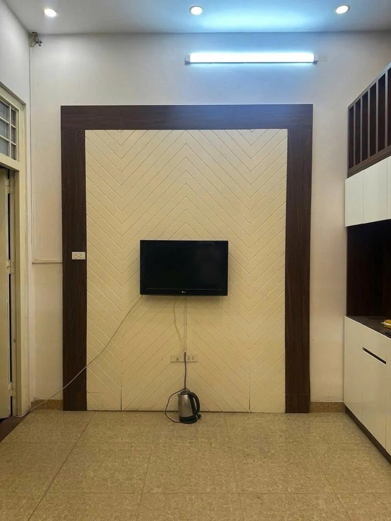 Bán Nhà 5 Tầng Giáp Nhất - Ô Tô 7 Chỗ Đỗ Cửa - 2 Thoáng Vĩnh Viễn - Đang Cho Thuê 13Tr/Tháng - 16 Tỷ