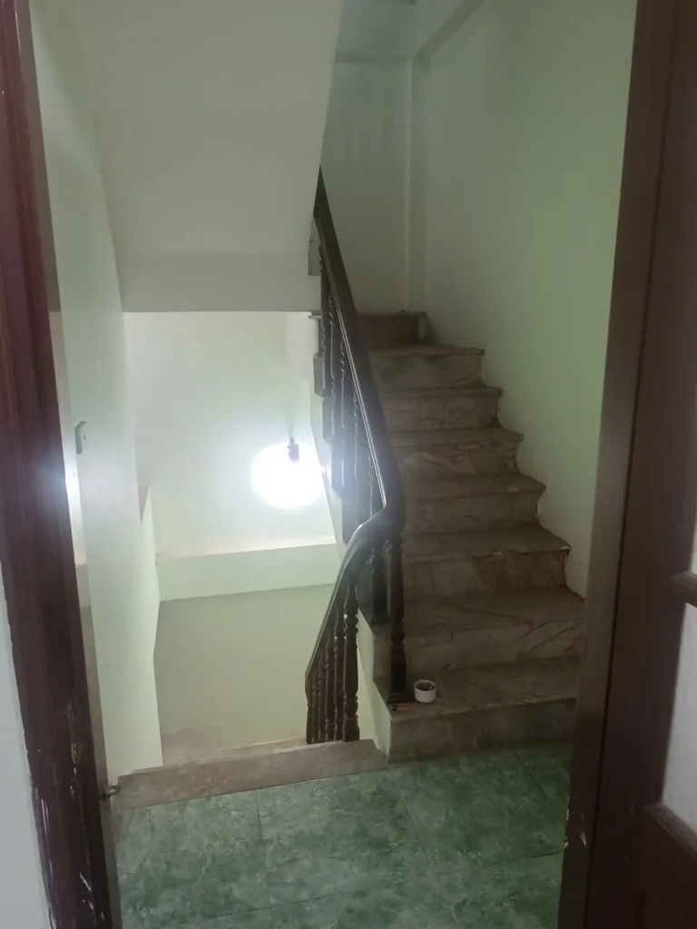 【NHÀ PHỐ VIEW HỒ VĂN】49 Quốc Tử Giám, Đống Đa - 39m² - 4 Tầng - 2 Phòng Ngủ - Giá 6.2 Tỷ