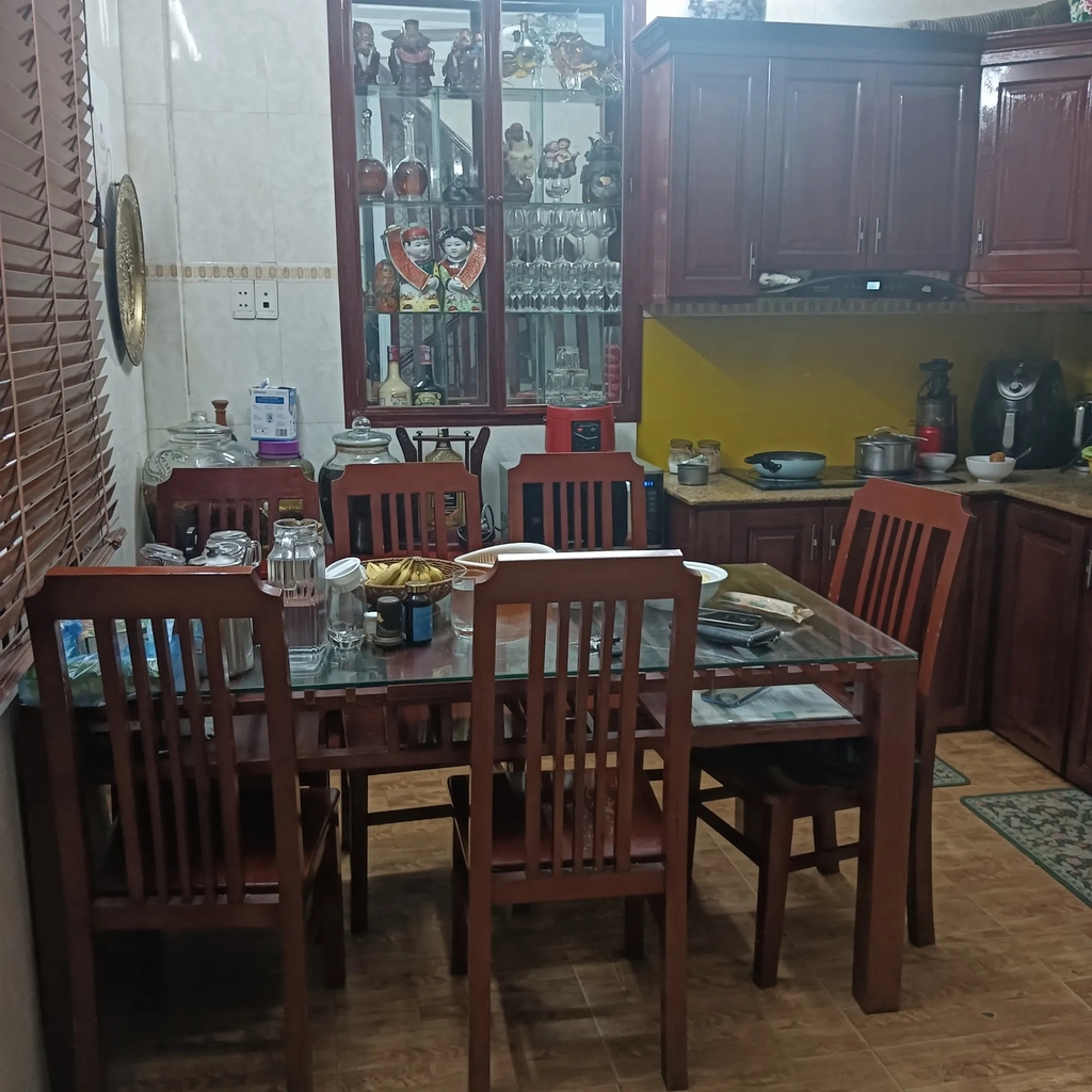 Bán Nhà Mặt Bằng Kinh Doanh Đỉnh Cao - 100 Vĩnh Tuy - Đang Cho Thuê SPA (Doanh Thu 60 Triệu/Tháng) - Vị Trí Lô Góc Ngõ Thông - Giá 13.8 Tỷ