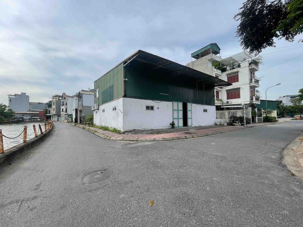 【CHÍNH CHỦ - SỔ ĐỎ VÀNG】Bán Đất Tái Định Cư Vườn Hồ 1 - Bát Khối - Long Biên - Diện Tích 76m² - Mặt Đường Ô Tô Tránh - Vỉa Hè Rộng - Pháp Lý Minh Bạch - Giá 12.5 Tỷ