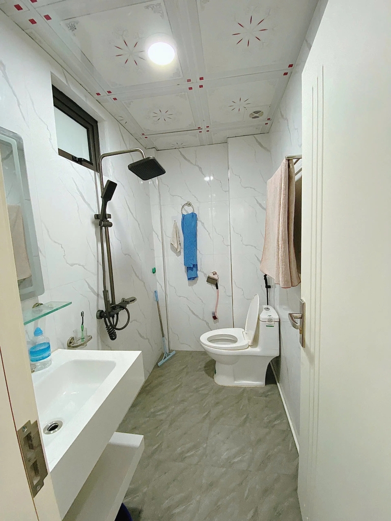 Bán Nhà Mới 5 Tầng Lô Góc - Khuyến Lương - 20m Ra Ô Tô - 6.48 Tỷ