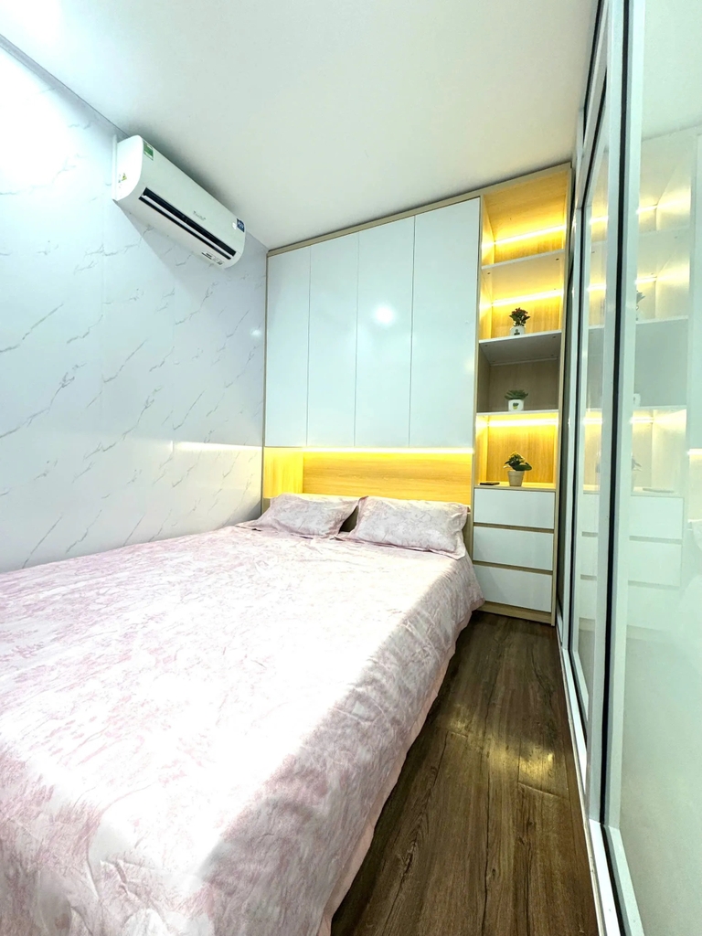 Bán Căn Hộ Tập Thể A2 - 92 Thanh Nhàn - 2 Phòng Ngủ - 2 WC - Diện Tích Thực Tế 50m² - Sổ Đỏ Riêng - Giá 3.75 Tỷ