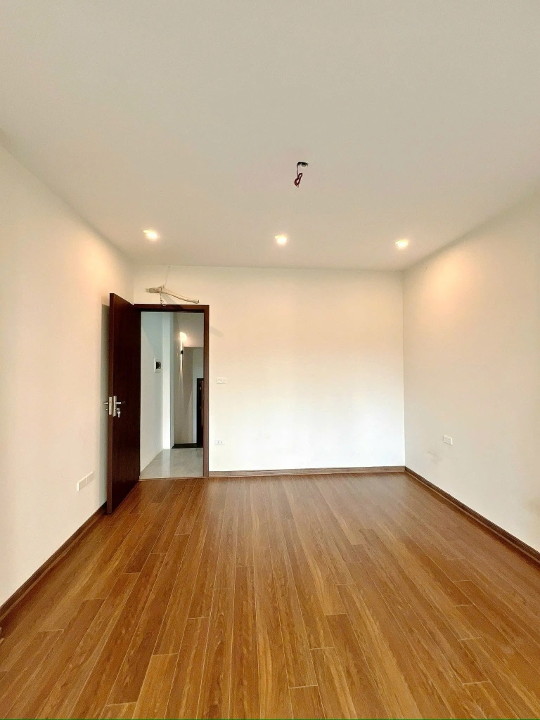 Bán Nhà 2 Mặt Ngõ Vũ Hữu - 5 Tầng 6 PN - Ô Tô Vào Nhà - View Thoáng Vĩnh Viễn - 18.6 Tỷ