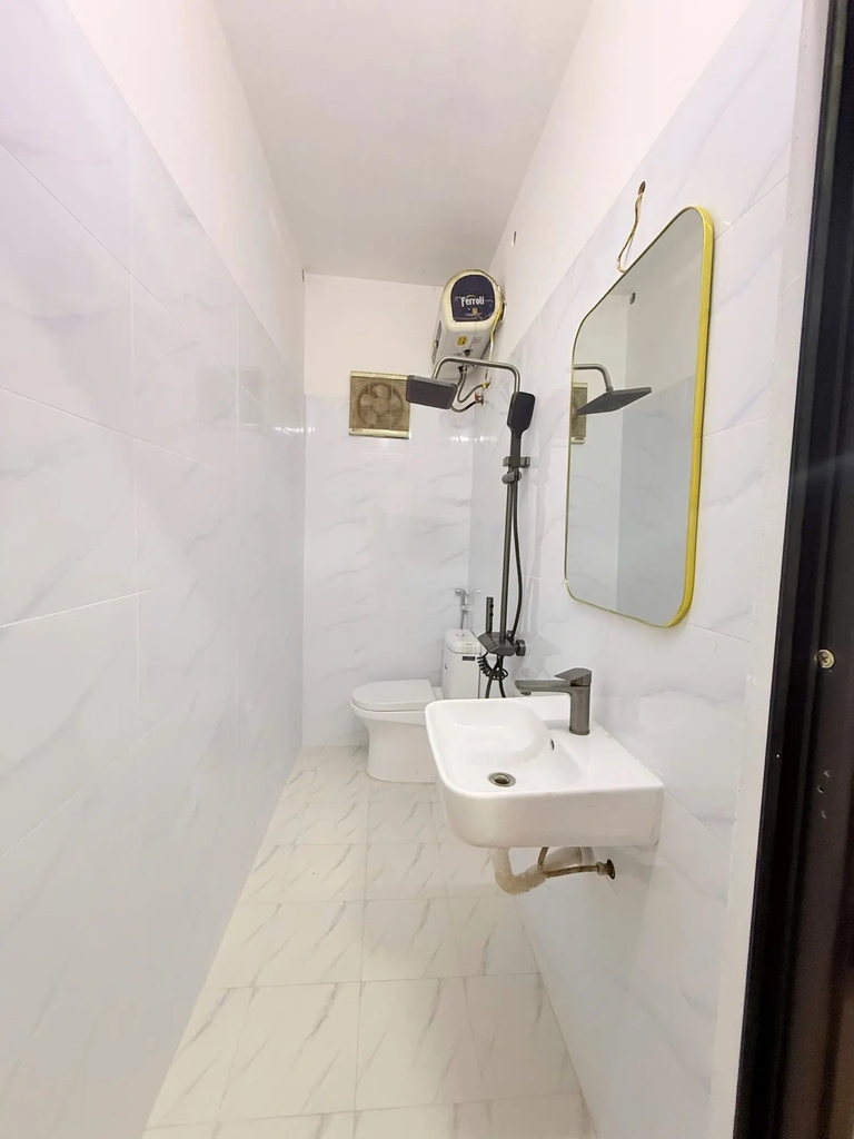 Bán Nhà 5 Tầng Lô Góc 3 Thoáng - 64A Ngõ An Sơn, Đại La - Thiết Kế 8 Phòng Cho Thuê - Giá 10.88 Tỷ