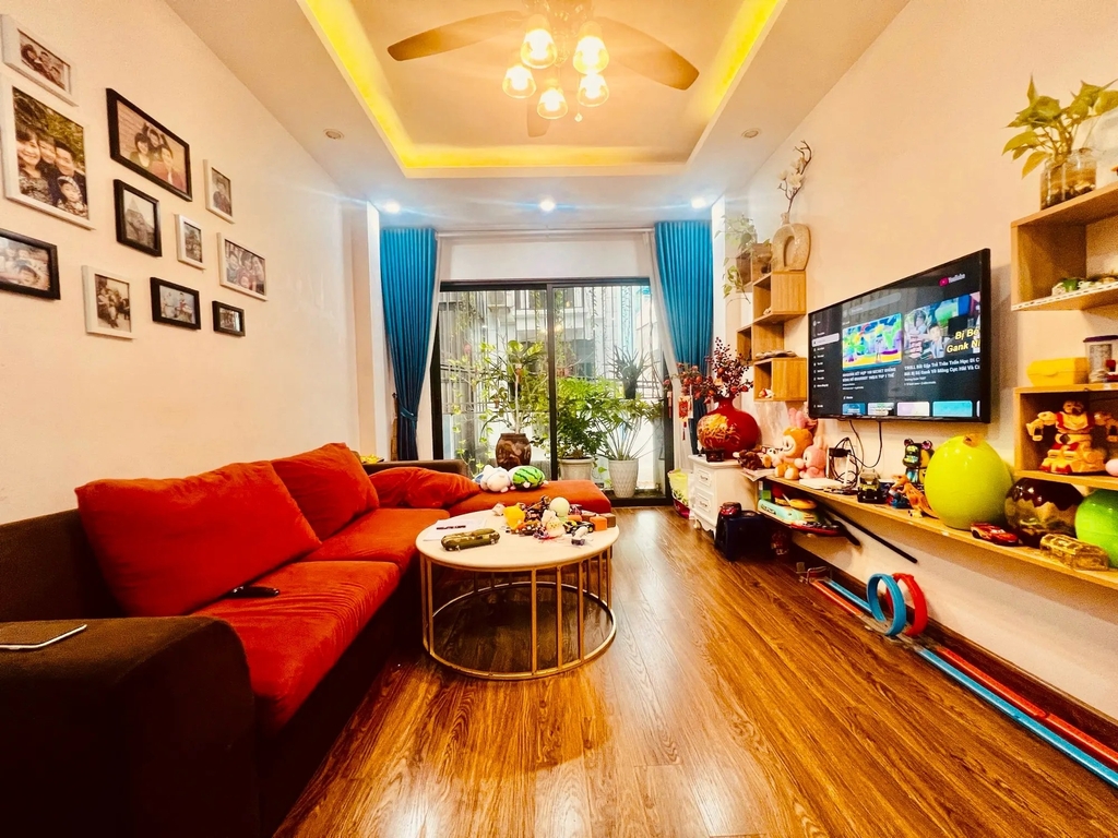 Ra Mắt Biệt Thự Phố 4 Tầng - 303 Ngõ Quỳnh - 2 Mặt Thoáng, 2 Mặt Ngõ Thông - Ô Tô Đỗ Cửa - Diện Tích Thực 49m² - Giá 13.8 Tỷ