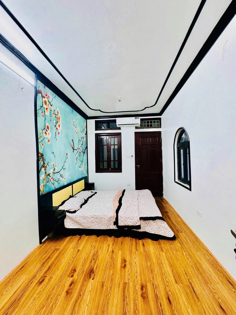 Bán Nhà 5 Tầng Lô Góc - 23 Hòa Bình 2 - Ô Tô Đỗ Cửa - 10m Ra Phố Minh Khai - Vừa Ở Vừa Kinh Doanh - Giá 8.25 Tỷ