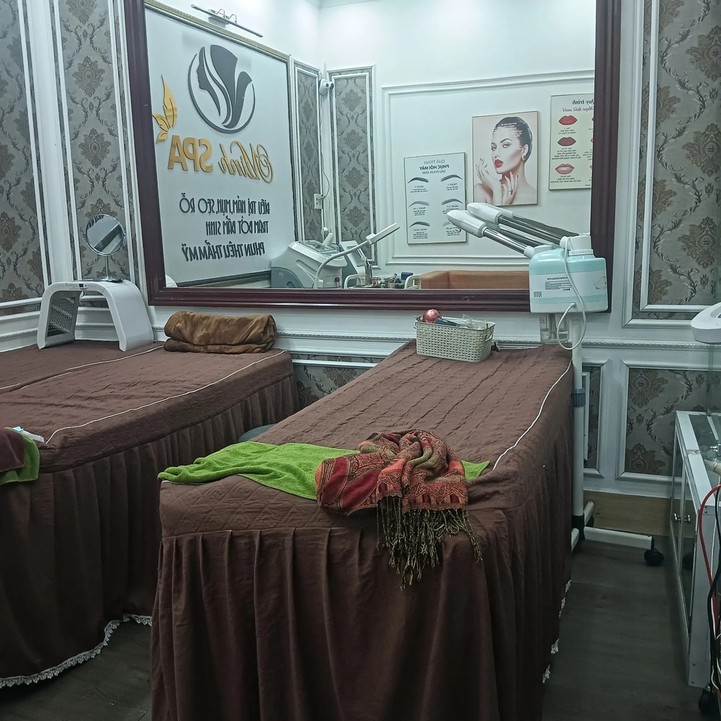 Bán Nhà Mặt Bằng Kinh Doanh Đỉnh Cao - 100 Vĩnh Tuy - Đang Cho Thuê SPA (Doanh Thu 60 Triệu/Tháng) - Vị Trí Lô Góc Ngõ Thông - Giá 13.8 Tỷ