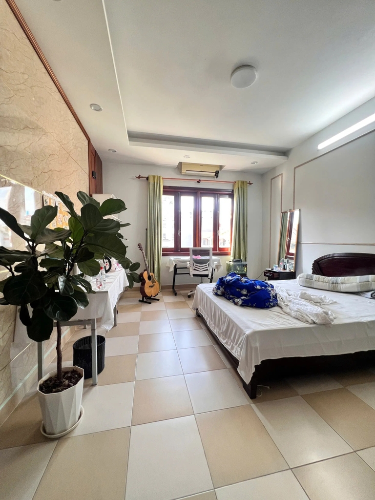 【TỔ ẤM LÝ TƯỞNG TÂY HỒ】Bán Nhà 4 Tầng Mới 68m² - 4PN - Ô Tô Đỗ Cửa - Vị Trí Vàng Sát Ciputra - Gần Trường Đoàn Thị Điểm - Giá 18 Tỷ