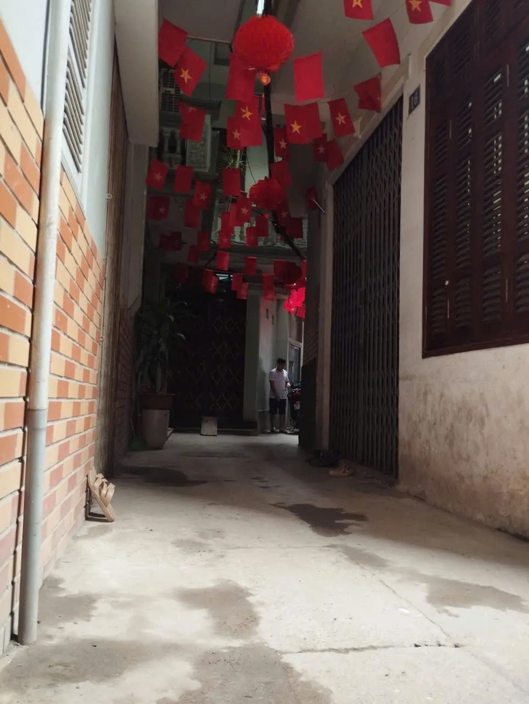 Ra Mắt Biệt Thự Phố 6 Tầng Thang Máy - 18 Đê Trần Khát Chân - Vị Trí Trung Tâm Vàng - Tiềm Năng Đa Dạng - Giá 16.5 Tỷ