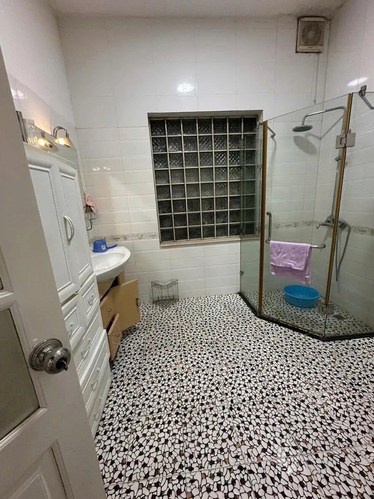 Bán Nhà 5 Tầng Giáp Nhất - Ô Tô 7 Chỗ Đỗ Cửa - 2 Thoáng Vĩnh Viễn - Đang Cho Thuê 13Tr/Tháng - 16 Tỷ