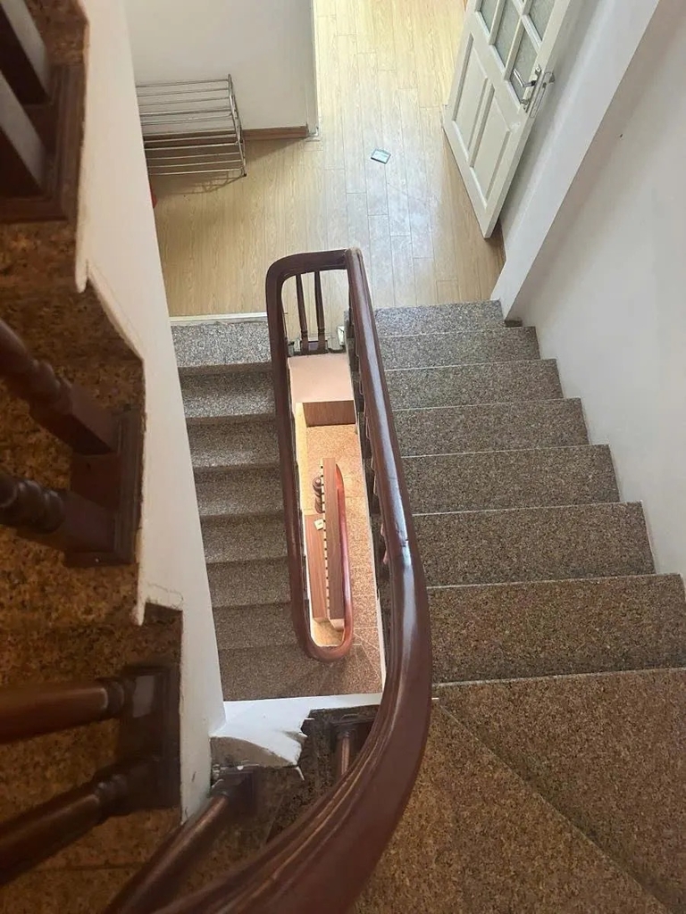 Bán Nhà 5 Tầng Giáp Nhất - Ô Tô 7 Chỗ Đỗ Cửa - 2 Thoáng Vĩnh Viễn - Đang Cho Thuê 13Tr/Tháng - 16 Tỷ