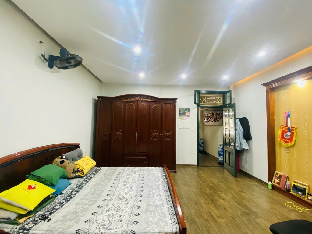 【NHÀ ĐẸP 3 TẦNG - THIẾT KẾ SANG TRỌNG】Ngõ Gốc Đề, Hoàng Mai - 62/68m² - Ô Tô Vào Nhà - Nội Thất Cao Cấp - 4 Phòng Ngủ - Giá 17.8 Tỷ