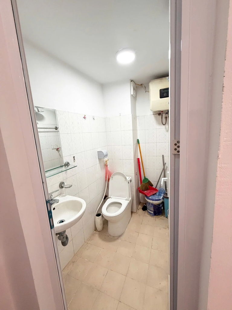 Bán Căn Hộ 2 Ngủ Yên Hòa - Sổ Riêng - Giá Tốt 2.88 Tỷ - Giao Dịch Ngay