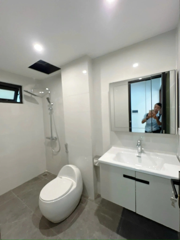 Bán Nhà 2 Mặt Ngõ Vũ Hữu - 5 Tầng 6 PN - Ô Tô Vào Nhà - View Thoáng Vĩnh Viễn - 18.6 Tỷ