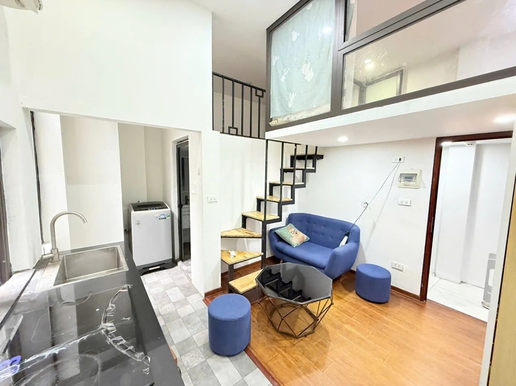 Bán Tòa Nhà 7 Tầng Thang Máy - Đội Cấn - 14+ Phòng Cho Thuê - Dòng Tiền Ổn Định - Vị Trí Cách Mặt Phố 10m - Giá 20.5 Tỷ