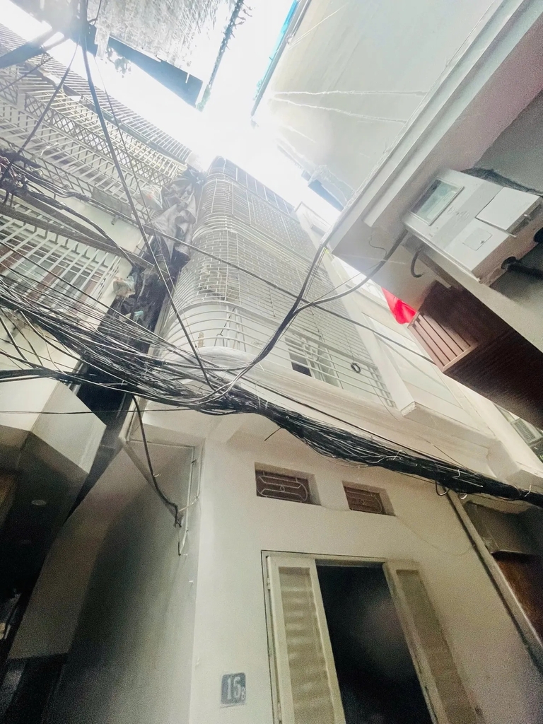 Bán Nhà 4 Tầng Lô Góc - 29 Hồng Mai - 3 Phòng Ngủ Khép Kín - Mặt Ngõ Kinh Doanh - Giá 5.95 Tỷ