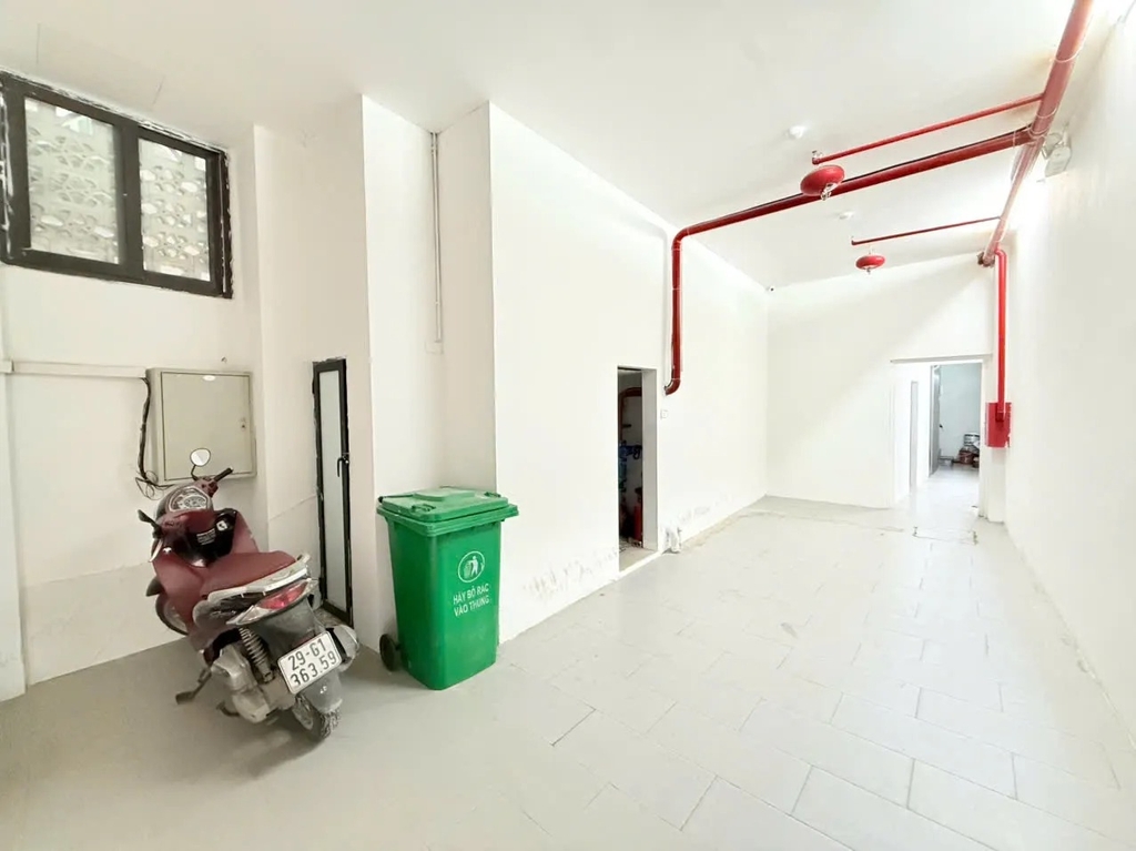 Bán Tòa Nhà 7 Tầng Thang Máy - Đội Cấn - 14+ Phòng Cho Thuê - Dòng Tiền Ổn Định - Vị Trí Cách Mặt Phố 10m - Giá 20.5 Tỷ