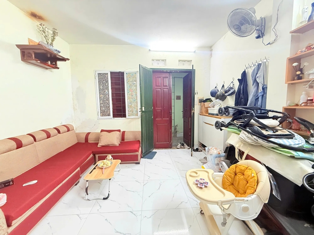 【NHÀ PHỐ 2 TẦNG - DƯƠNG QUẢNG HÀM, CẦU GIẤY】- Quan Hoa, Cầu Giấy - 30m² - 1PN - Sân Để Xe - Giá 6.25 Tỷ