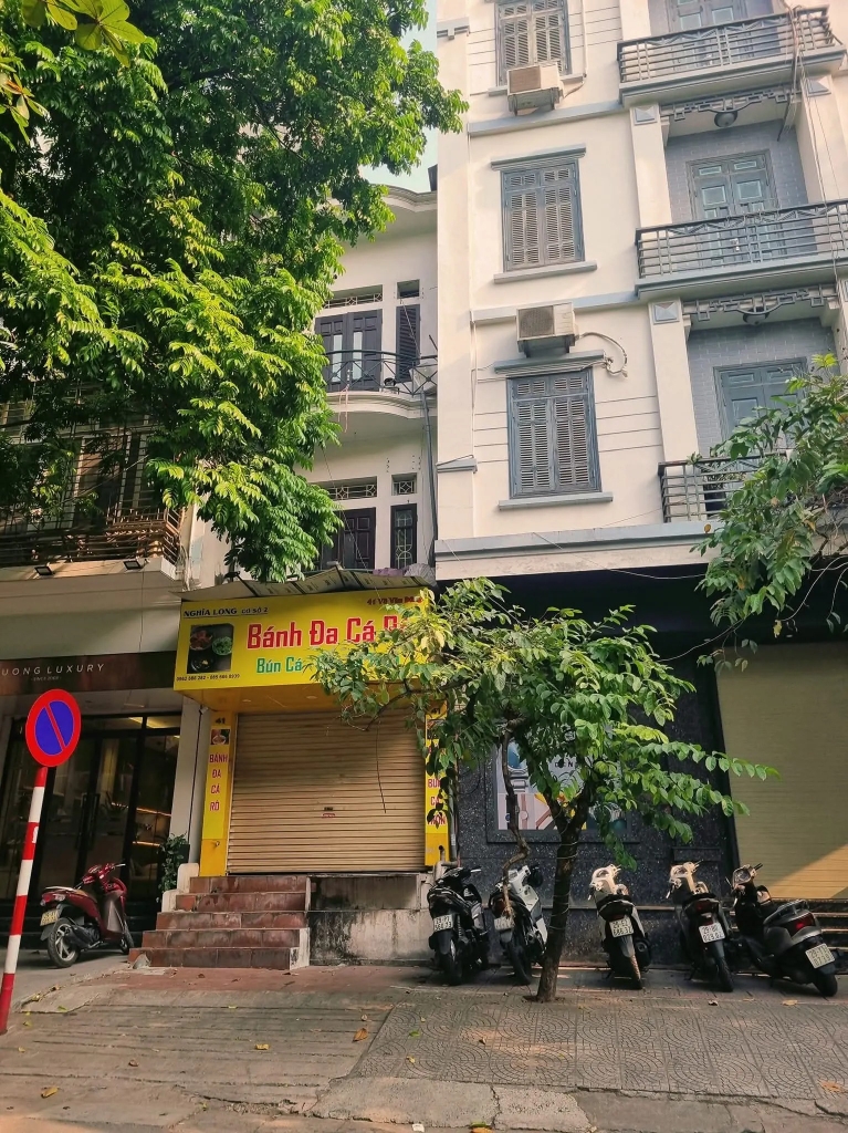 【MẶT PHỐ VÀNG KINH DOANH - NGÃ TƯ VÕ VĂN DŨNG, SÁT PHỐ ĐI BỘ HOÀNG CẦU】- 43m² - 3 Tầng - Giá 26 Tỷ