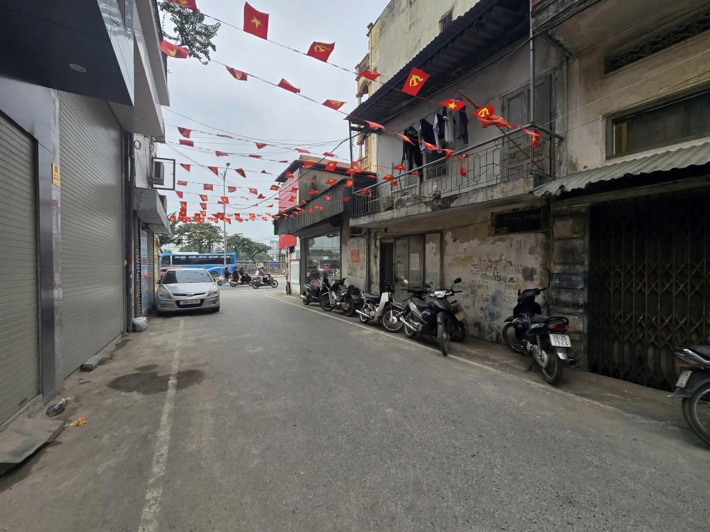 【NHÀ 5 TẦNG THANG MÁY GIẢI PHÓNG - THIẾT KẾ HIỆN ĐẠI - VỊ TRÍ "VÀNG"】- 28m² - Giá 8.75 TỶ