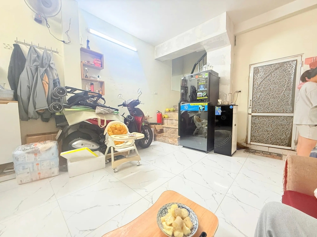 【NHÀ PHỐ 2 TẦNG - DƯƠNG QUẢNG HÀM, CẦU GIẤY】- Quan Hoa, Cầu Giấy - 30m² - 1PN - Sân Để Xe - Giá 6.25 Tỷ