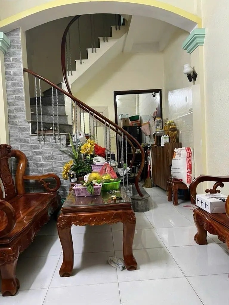 【NHÀ 4 TẦNG - HOÀNG HOA THÁM】- 32/35m² - 4 PN - NGÕ BA GÁC - GIÁ TỐT 9 TỶ