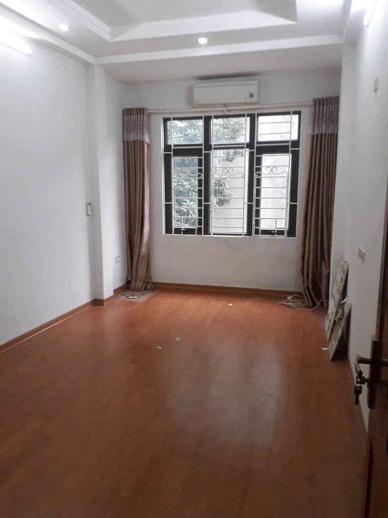 【NHÀ 5 TẦNG - 281 TRƯƠNG ĐỊNH】- 42m² - 4 PHÒNG NGỦ RIÊNG BIỆT - SỔ ĐỎ - 8.5 TỶ