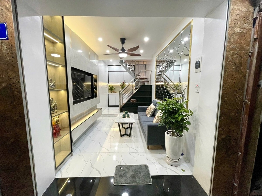 BÁN NHÀ VĂN CHƯƠNG - ĐỐNG ĐA: NHÀ MỚI ĐẸP - 100M RA Ô TÔ - TRUNG TÂM TIỆN ÍCH - PHÂN KHÚC NHỎ TIỀN DỄ CHỐT