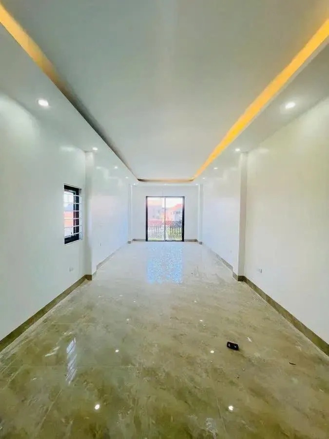 【NHÀ MỚI 5 TẦNG - ĐÔNG LA】- 35m² - 3 PN - Ô TÔ TRONG NHÀ - 5.55 TỶ