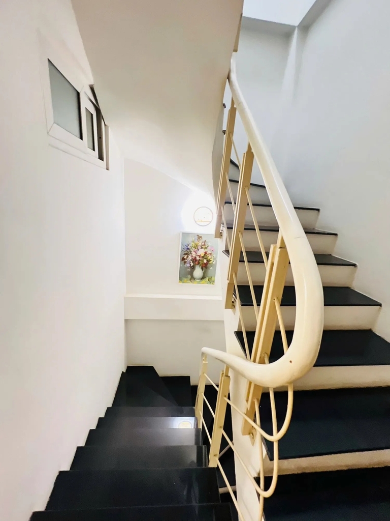 【NHÀ 4 TẦNG FULL NT - ĐỊNH CÔNG, HOÀNG MAI】- Định Công, Hoàng Mai - 46m² - 4 PN - Ô Tô Đỗ Cửa - Giá 12.9 Tỷ