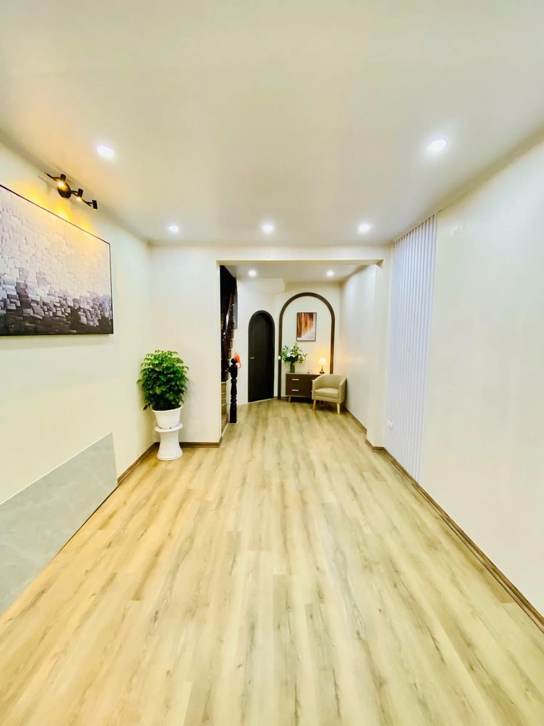 【SIÊU PHẨM 6 TẦNG MẶT NGÕ KINH DOANH - THÁI HÀ】- 25/30m² - Full NT - Ô Tô Tránh - Giá 13.5 Tỷ