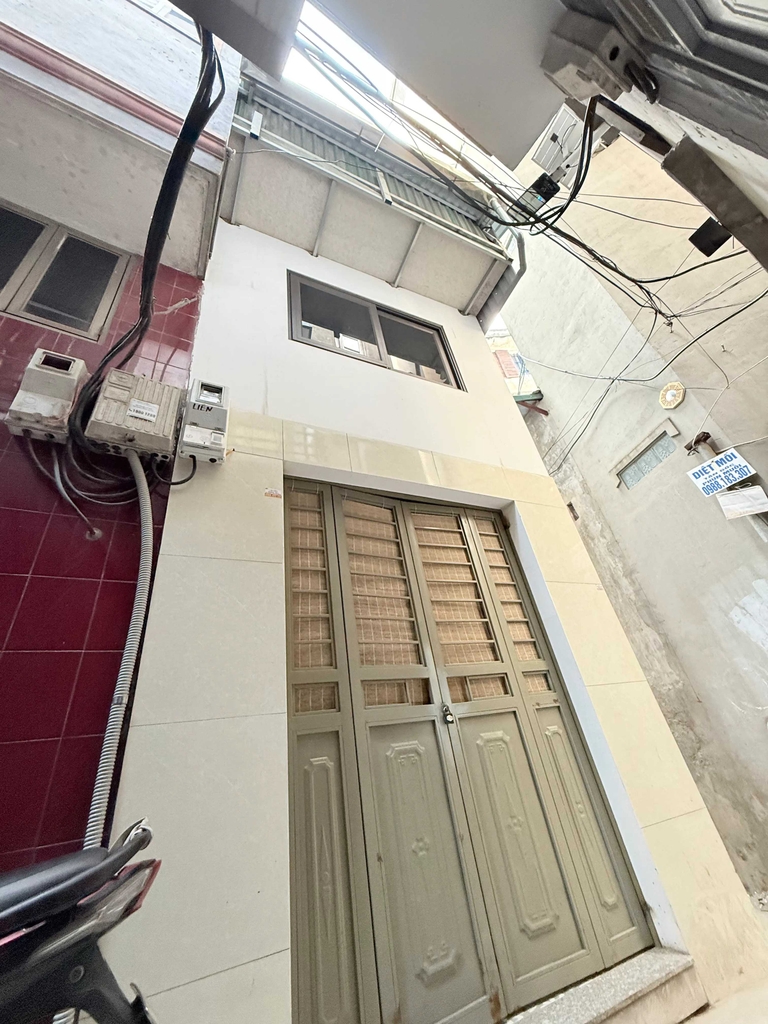 【NHÀ LÔ GÓC 3 THOÁNG - TRẦN KHÁT CHÂN, HAI BÀ TRƯNG】- Bạch Đằng, Hai Bà Trưng - 9m² - 2 Tầng - 10m Ra Phố - Giá 1.7 Tỷ