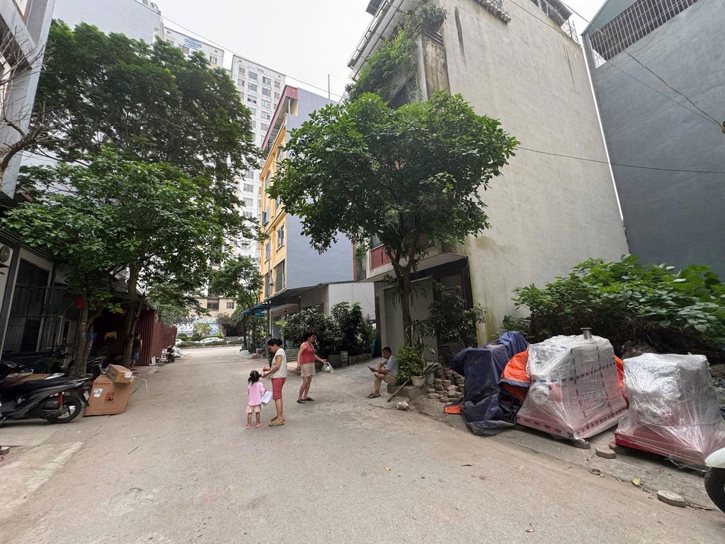 BÁN ĐẤT ĐẤU GIÁ MẬU LƯƠNG - HÀ ĐÔNG: VỊ TRÍ ĐẮC ĐỊA SÁT CHUNG CƯ - MẶT TIỀN 5M - PHÔI XÂY BUILDING CỰC ĐỈNH