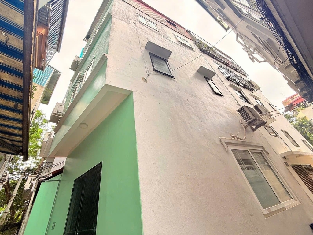 【NHÀ LÔ GÓC HOÀNG HOA THÁM】- 32m² 4 Tầng - Ngõ 3 Gác - 50m Ra Phố - 7.9 Tỷ
