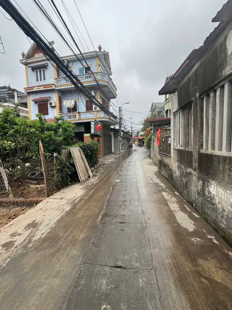 BÁN ĐẤT MẶT PHỐ KINH DOANH 82M2 QUANG MINH - TRỤC CHÍNH SẦM UẤT - 4.85 TỶ