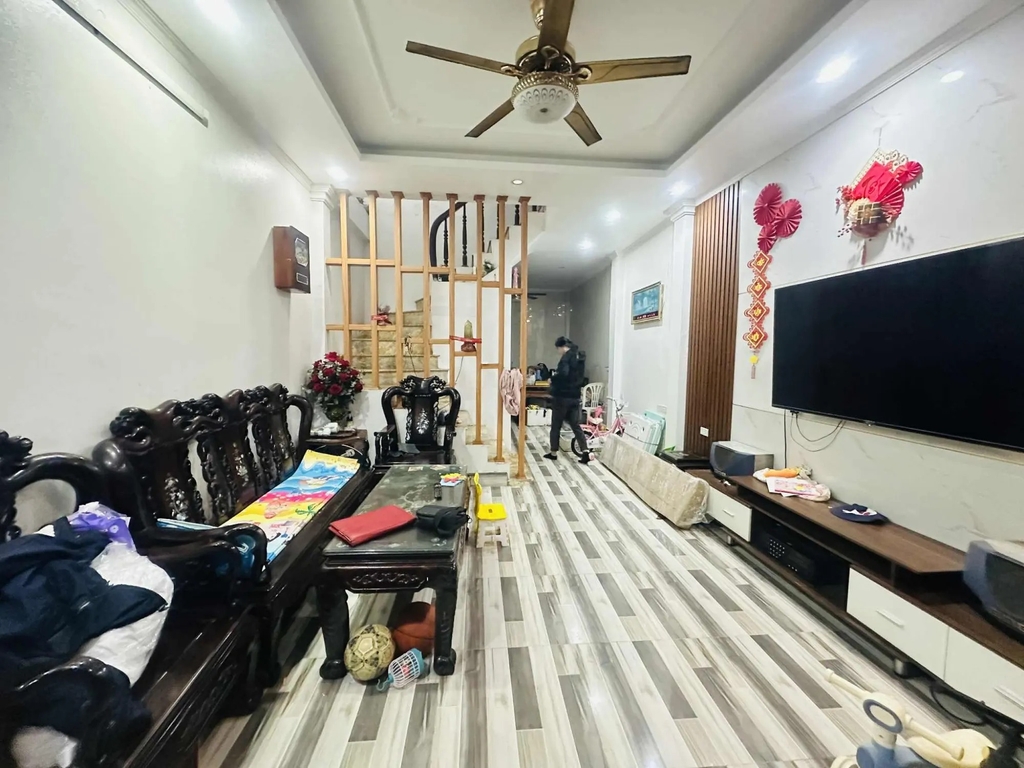 【NHÀ MỚI 4 TẦNG - HOÀNG VĂN THÁI】- 43m² - 4 PN - THIẾT KẾ HIỆN ĐẠI - 13.4 TỶ