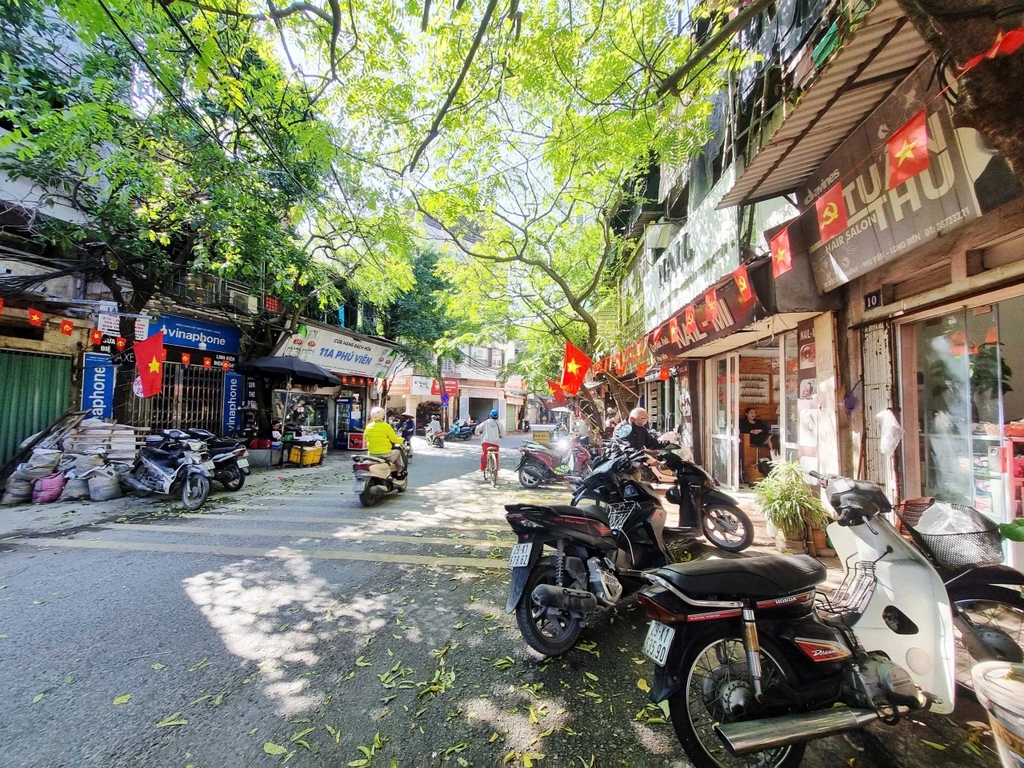 【NHÀ MẶT PHỐ PHÚ VIÊN - 22M² - 2.5 TỶ - VỊ TRÍ ĐẦU CẦU CHƯƠNG DƯƠNG】