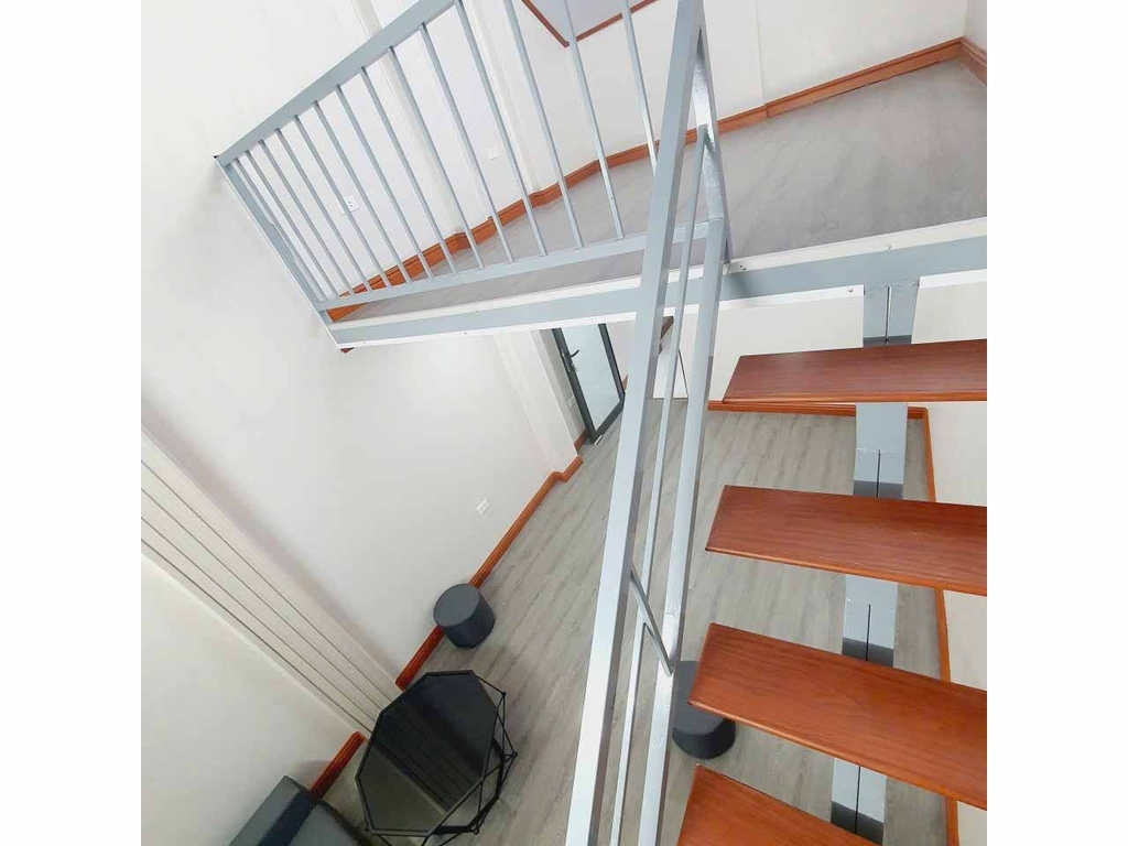 BÁN NHÀ HOÀNG ĐẠO THÀNH - THANH XUÂN: DIỆN TÍCH SỬ DỤNG 40M2 - 2 PHÒNG NGỦ FULL NỘI THẤT - GIÁ RẺ NHẤT KHU VỰC - 2.19 TỶ