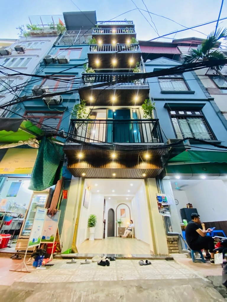 【SIÊU PHẨM 6 TẦNG MẶT NGÕ KINH DOANH - THÁI HÀ】- 25/30m² - Full NT - Ô Tô Tránh - Giá 13.5 Tỷ