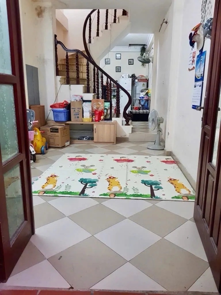 【SIÊU PHẨM NHÀ 4 TẦNG - 2 MẶT THOÁNG - CÁCH Ô TÔ 10M】- Gia Quất, Long Biên - 33m² - 4PN - Giá 6.95 Tỷ